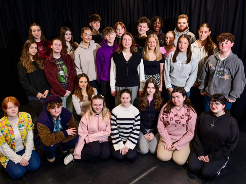 Group picture of Lucy Quick and students