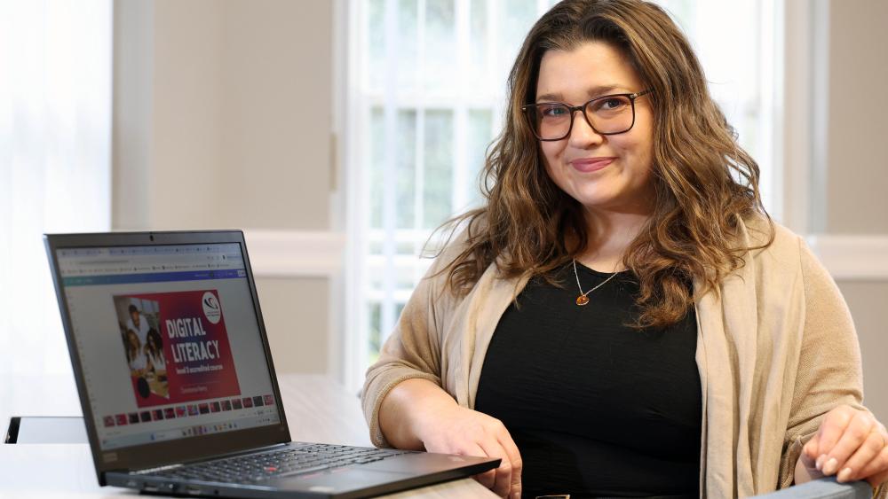 Connie helps learners and educators navigate digital innovation globally