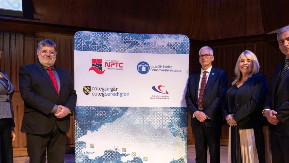 Colegau’n Uno i Lansio Partneriaeth Sgiliau i Gefnogi’r Porthladd Rhydd Celtaidd