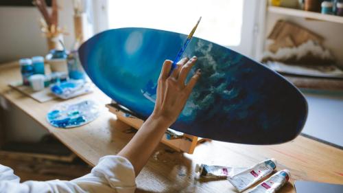 Oil painting with blue tones