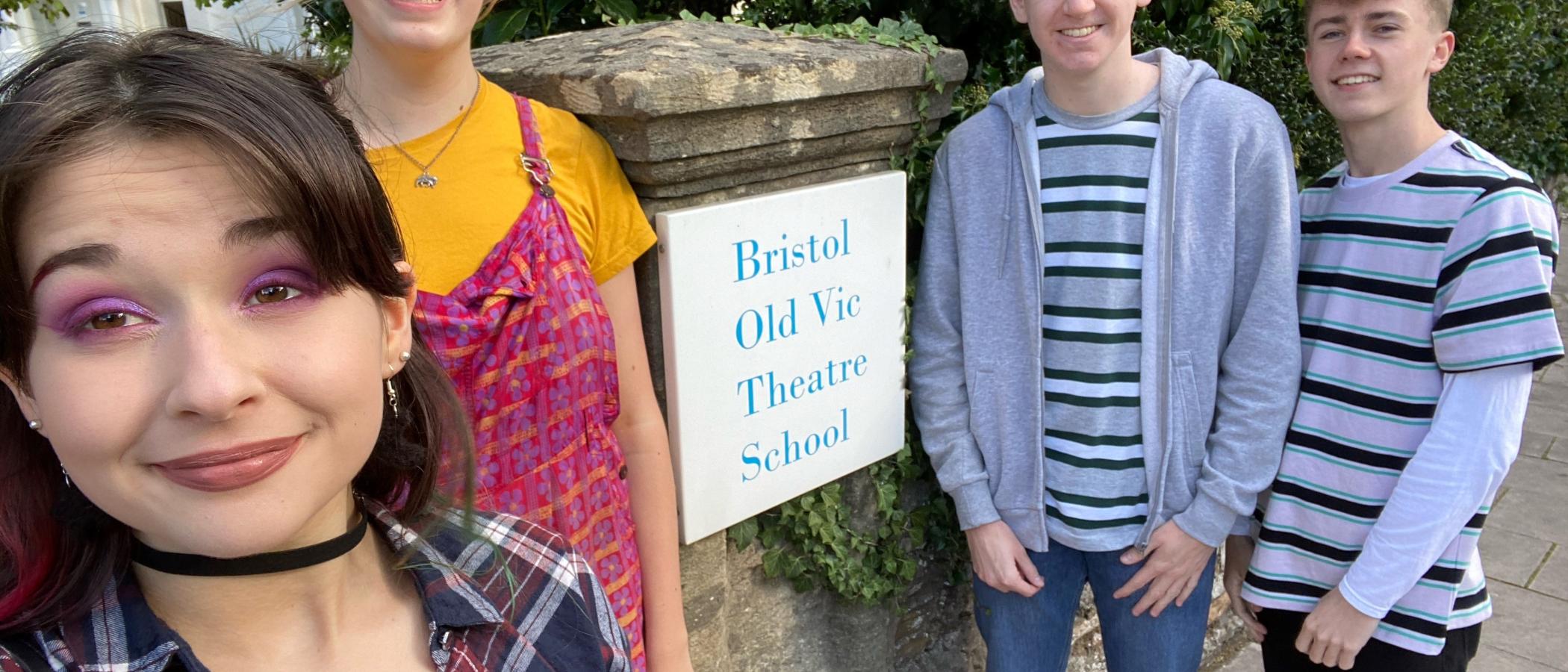 Theatre students head for top drama school