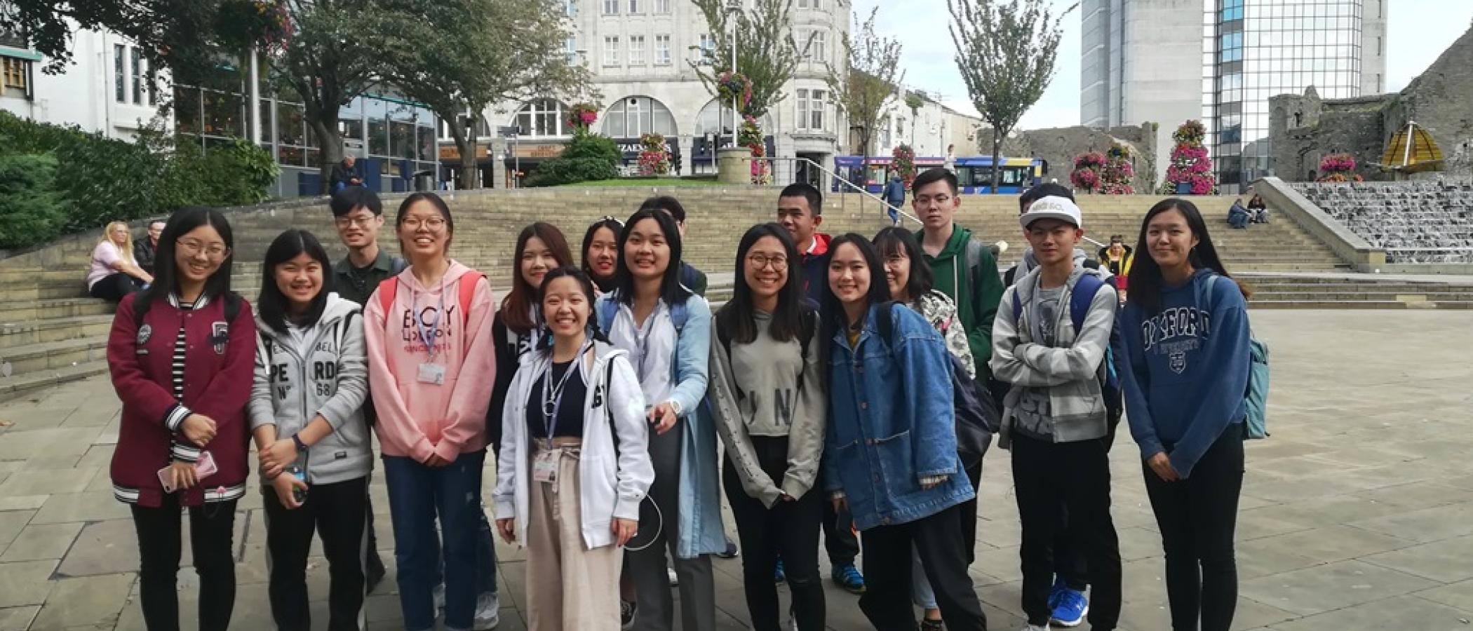 New International students enjoy the city centre experience