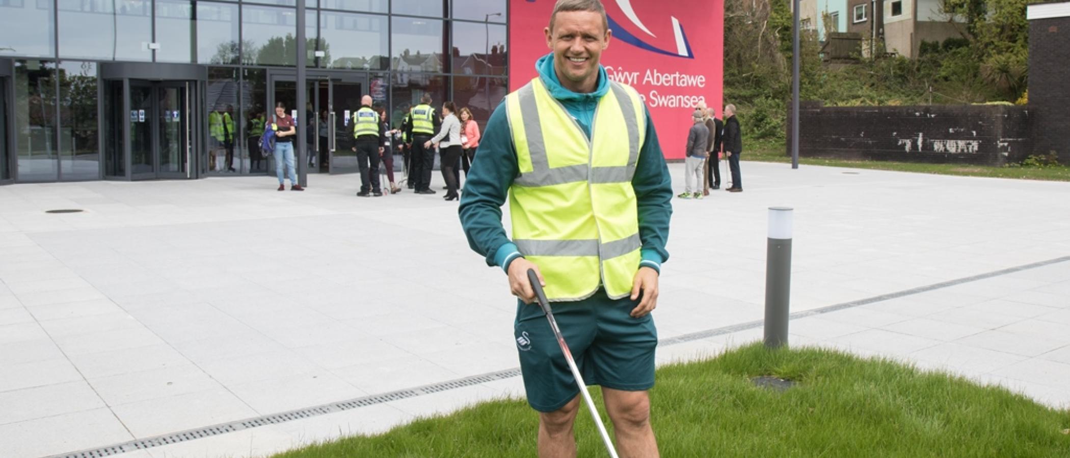 Litter pick initiative launched at Tycoch