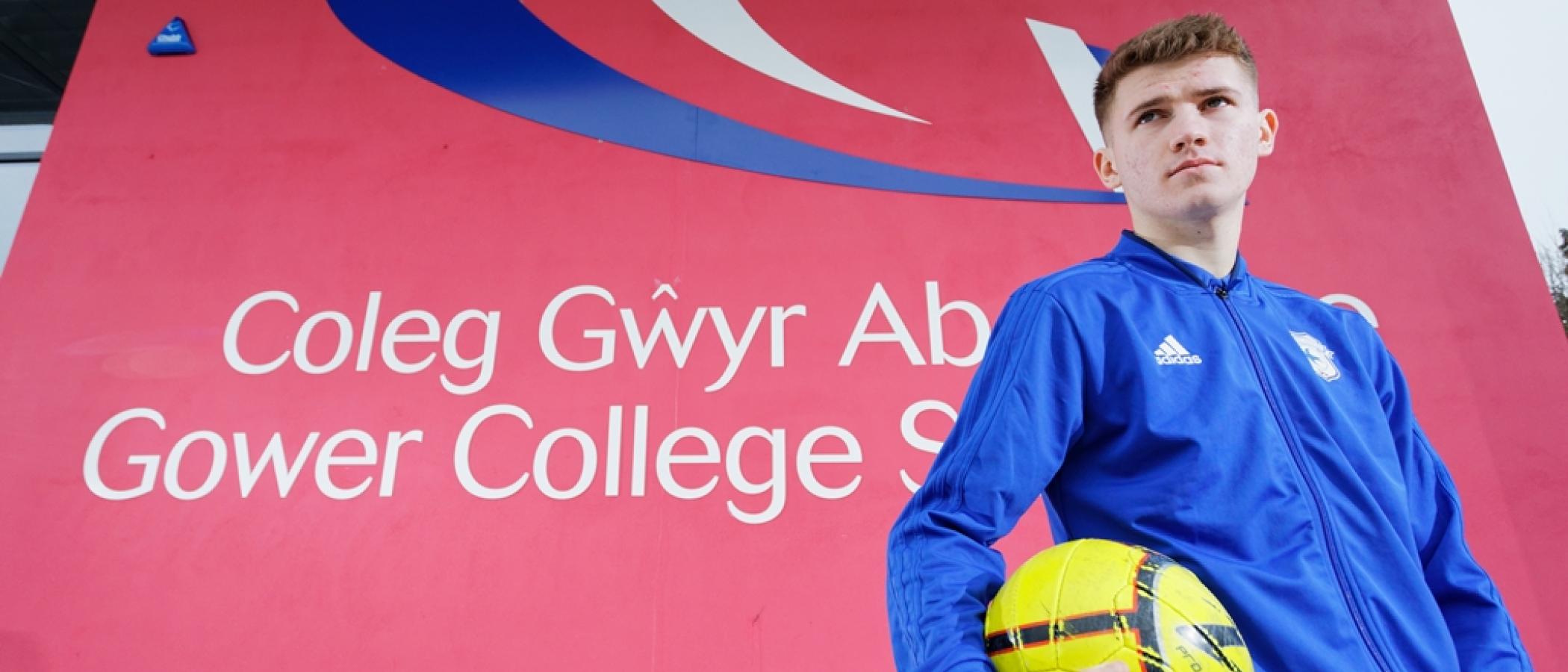Former student signs to Cardiff City 
