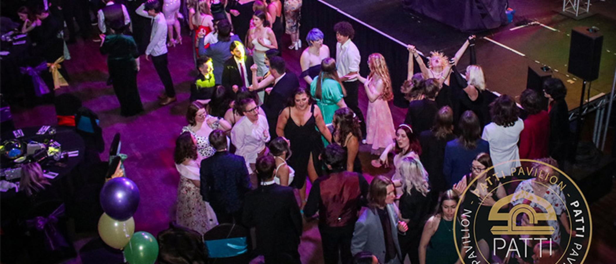 Students dancing at prom 2023