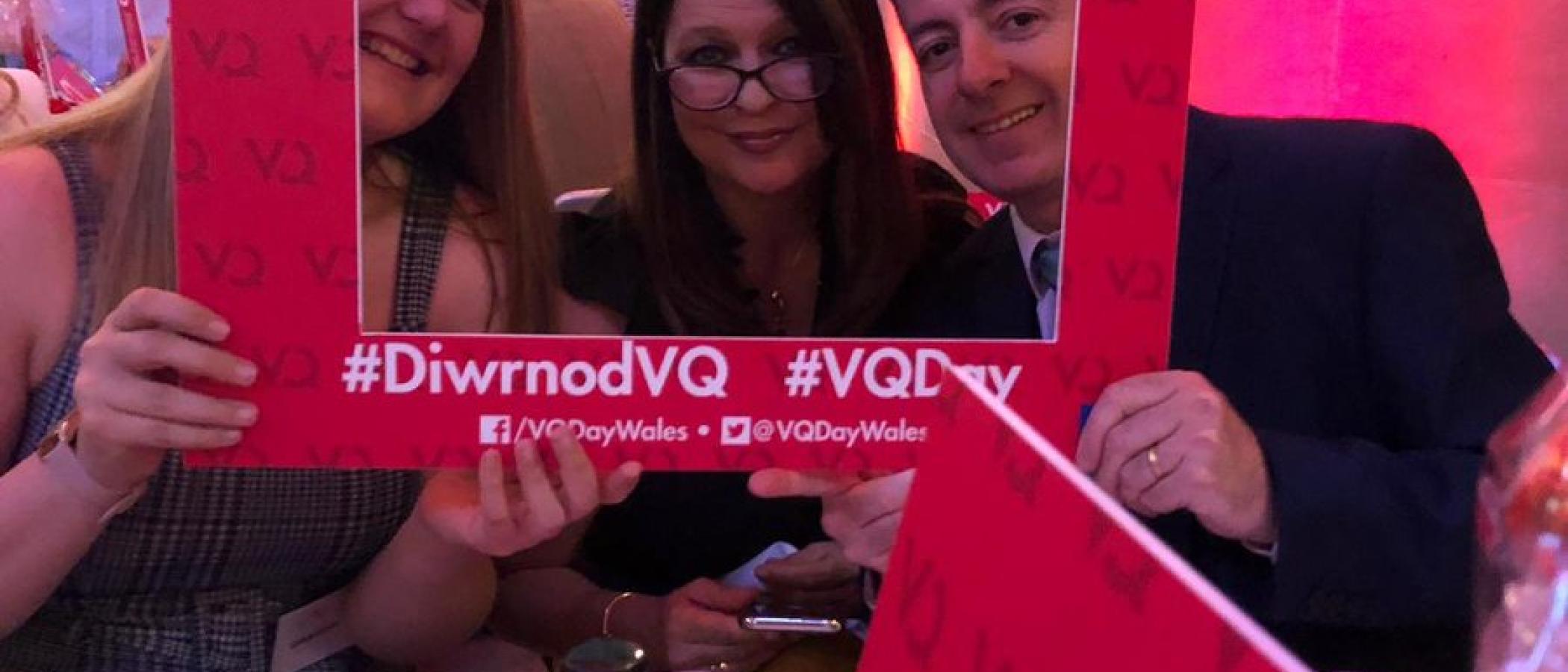 Cyn-fyfyriwr yn ennill teitl Dysgwr VQ Lefel Ganolradd y Flwyddyn 2019