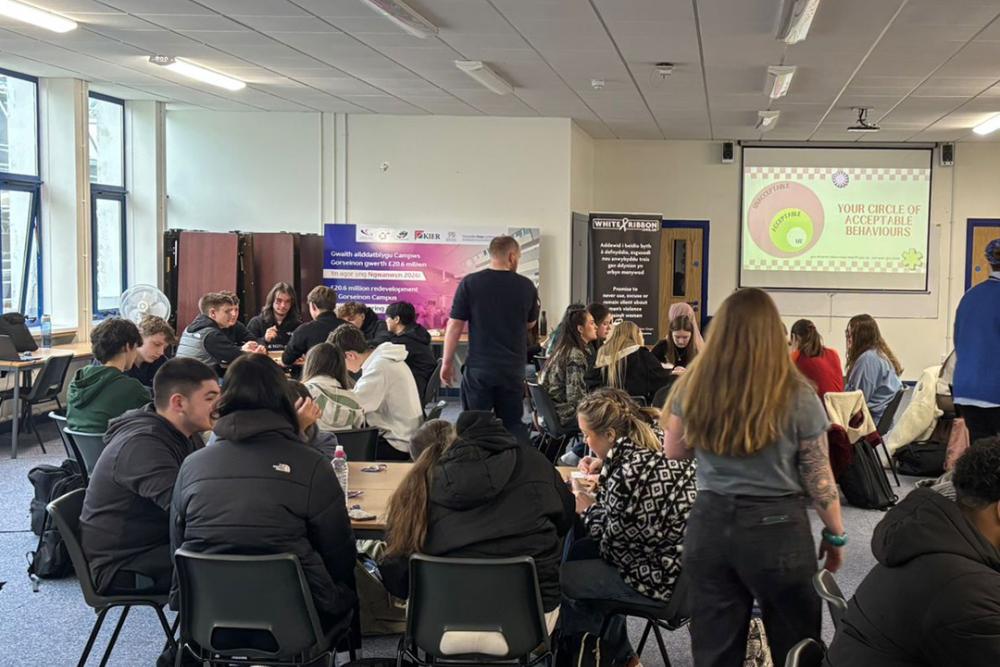 Students in White Ribbon Day tutorial