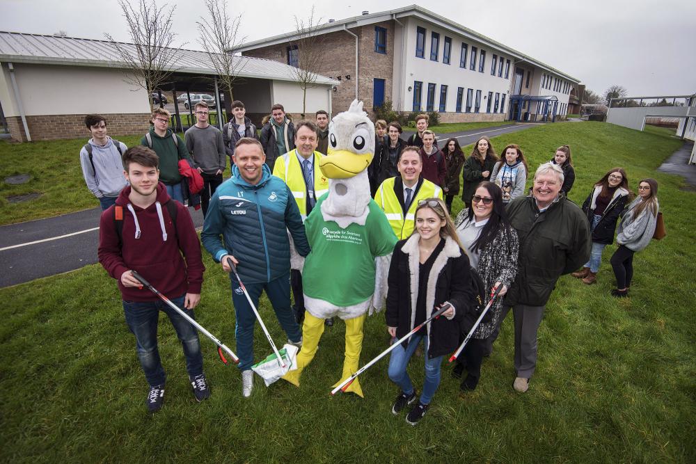 College launches litter picking project