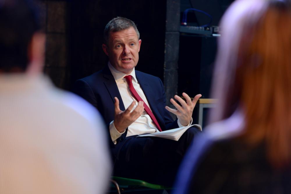 Students meet the Counsel General on campus