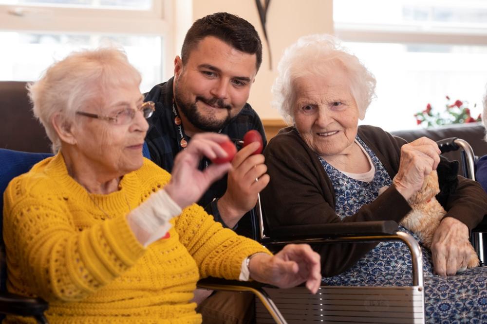 Care home residents enjoy singing workshops 